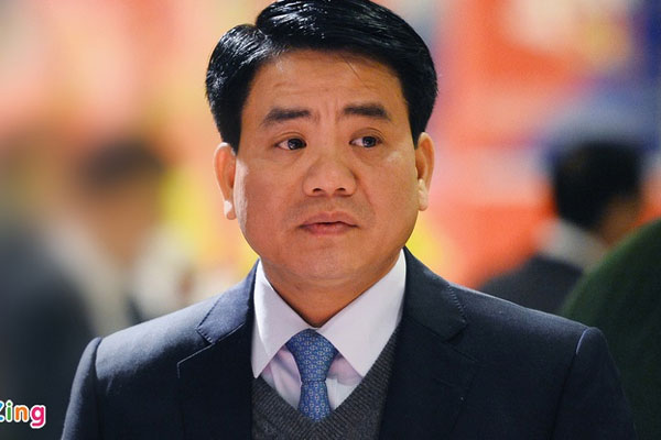 Công an khám xét nhà ông Nguyễn Đức Chung-8