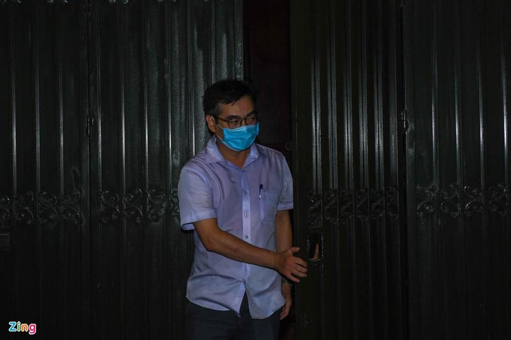 Công an khám xét nhà ông Nguyễn Đức Chung-3