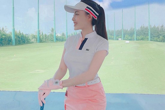 Bị Trọng Hưng tố không mang thai, Âu Hà My xoá hết ảnh chơi golf trên Facebook