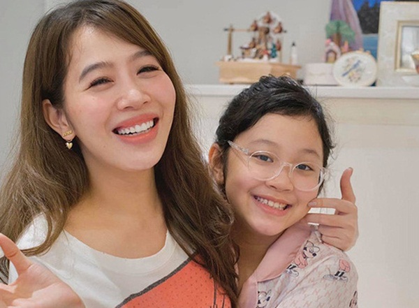 Đọ độ giàu có của dàn MC nữ VTV: Mai Ngọc sở hữu cả BST đồ hiệu, Thuỵ Vân - Diệp Chi cũng chẳng kém-1