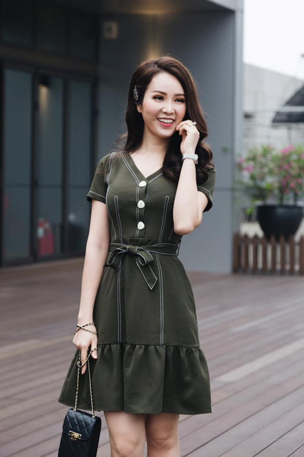 Đọ độ giàu có của dàn MC nữ VTV: Mai Ngọc sở hữu cả BST đồ hiệu, Thuỵ Vân - Diệp Chi cũng chẳng kém-17