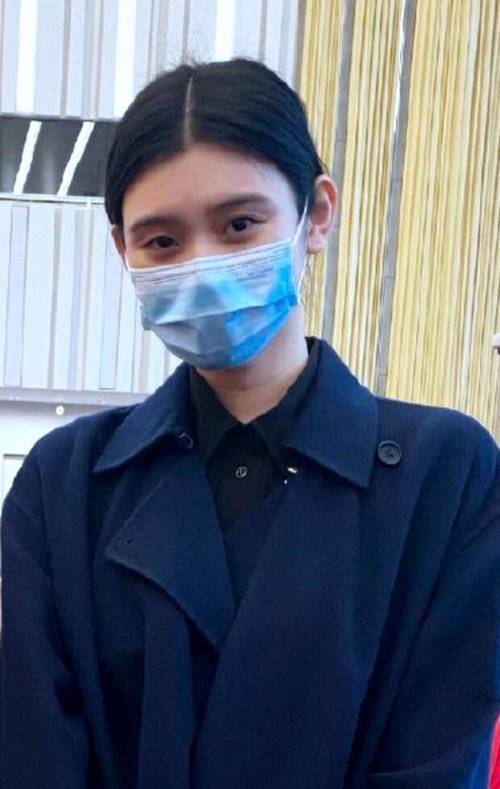 Hé lộ cuộc sống địa ngục của siêu mẫu nội y khi làm dâu vua sòng bài Macau?-2