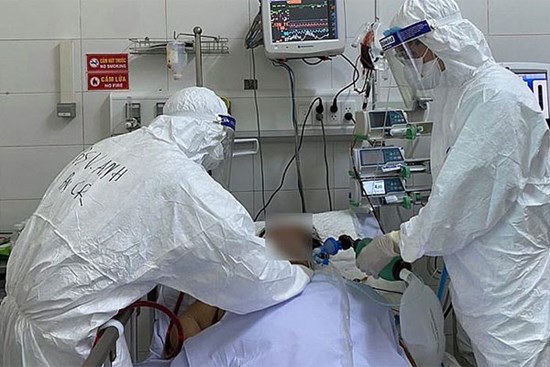11 bệnh nhân Covid-19 nguồn gốc từ tâm dịch Đà Nẵng tiên lượng rất nặng và nguy kịch