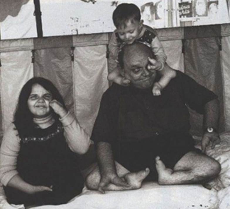 Chuyện về gã dị nhân Cậu bé Tôm Hùm: Mua vui cho thiên hạ nhưng lại là nỗi ám ảnh của gia đình vì thói bạo hành, say xỉn-3