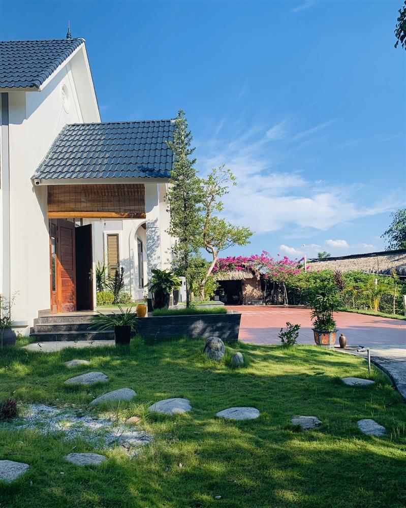 Con trai xây nhà vườn bên đồng lúa xanh mát tặng bố mẹ an hưởng tuổi già ở Vĩnh Phúc-5