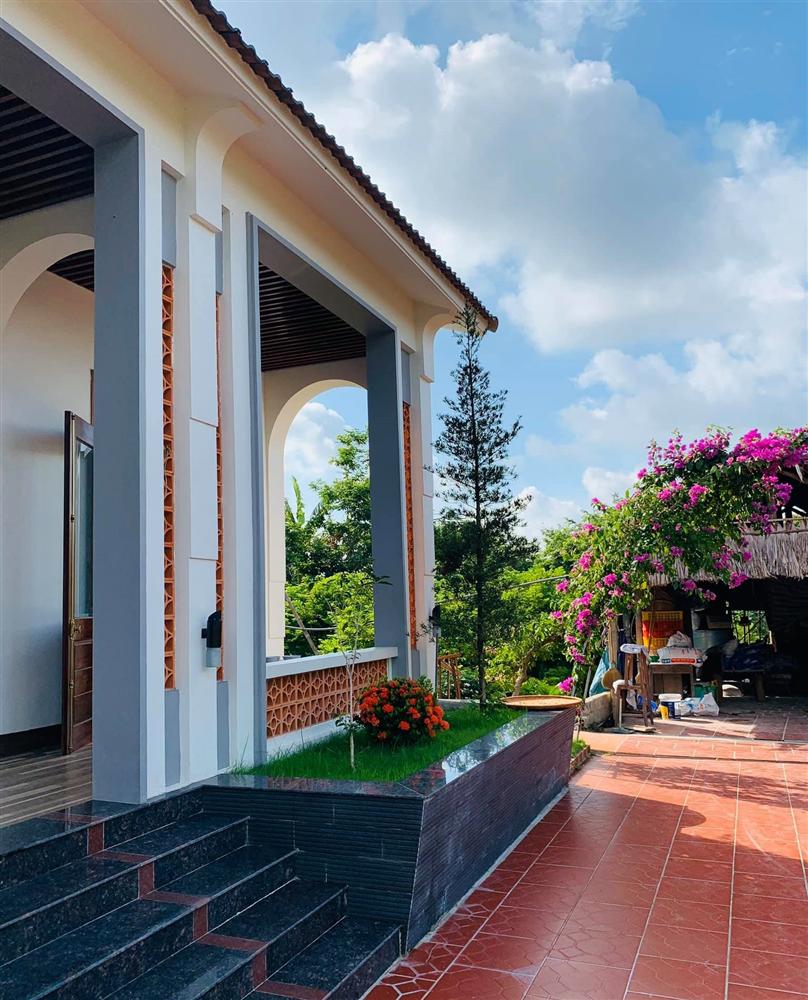 Con trai xây nhà vườn bên đồng lúa xanh mát tặng bố mẹ an hưởng tuổi già ở Vĩnh Phúc-15