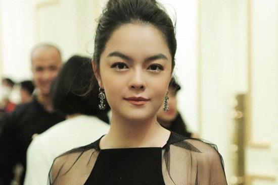 Phạm Quỳnh Anh ám ảnh 1 tháng nay vì hàng xóm có hành động mất vệ sinh, giờ phải đăng đàn 