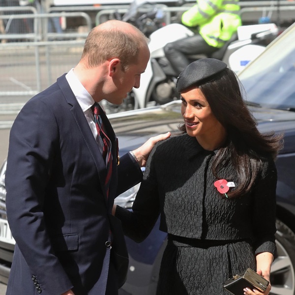 Lần đầu ra mắt hoàng gia Anh, Meghan Markle đã ghim trong lòng mối thù chỉ vì hành động bị cho là thiếu tinh tế của Công nương Kate-2