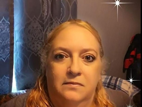 Vợ tận tay bắt quả tang chồng ngoại tình, danh tính nhân tình khiến ai cũng sốc nặng-1