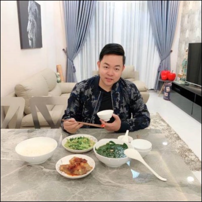 Sau ly hôn, nhạc sĩ Nhật ký của mẹ khoe cơm mẹ nấu, hối lỗi khi chưa tặng biệt thự-3