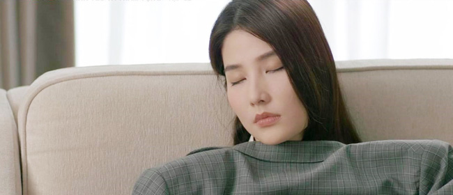 Tình yêu và tham vọng: Tuệ Lâm khóc nghẹn chứng kiến Minh chăm sóc Linh ngay tại văn phòng, đành ra đi không lời từ biệt-2