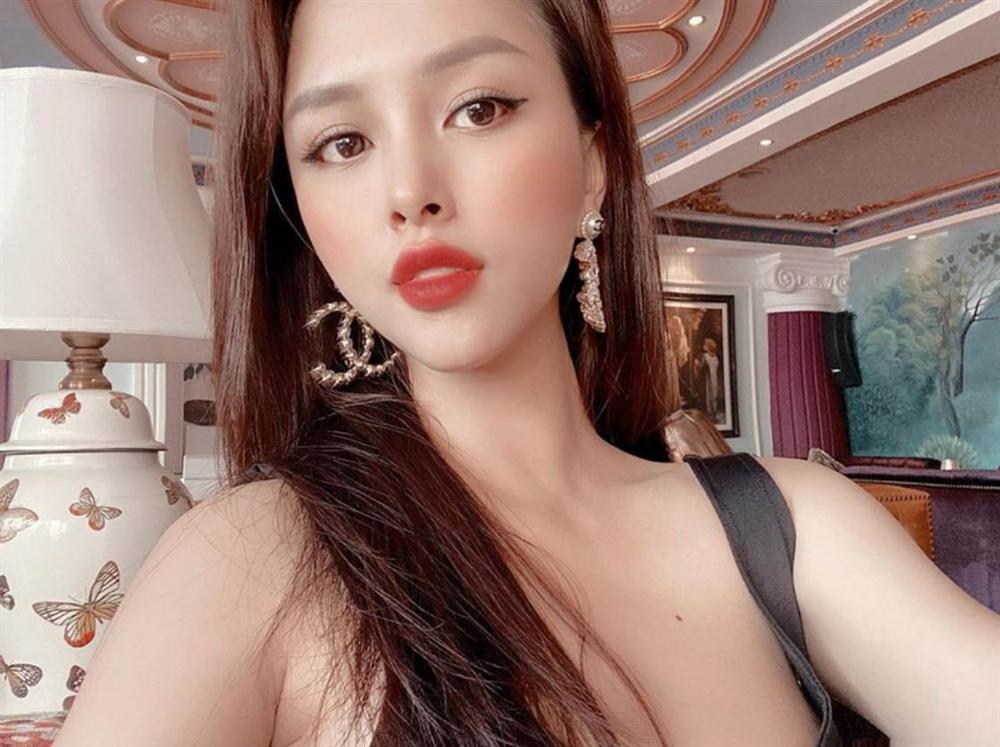 Hot mom Trang Pilla - chị dâu Bảo Thy bỗng âm thầm xóa hết ảnh chồng trên trang cá nhân, chuyện gì đã xảy ra?-6