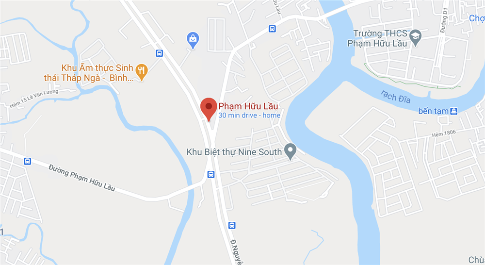 Kinh hãi xe bồn tông người dừng đèn đỏ ở Nhà Bè-3