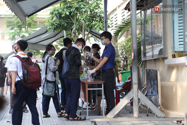 Hôm nay, hàng triệu học sinh cả nước chính thức quay lại trường, bắt đầu năm học mới-5