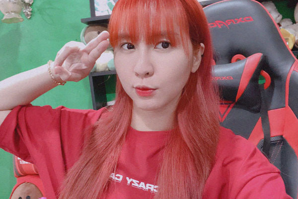 Đúng 1 tháng sau thông báo chia tay ViruSs, Ngân Sát thủ đã úp mở chuyện có người yêu-4