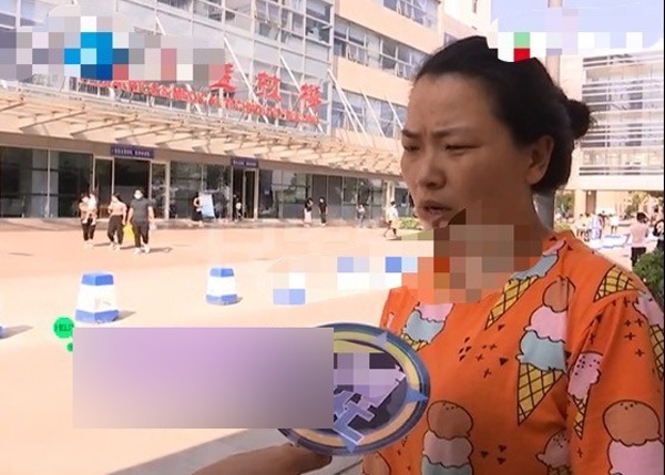 Đang bế túi xác đứa con sơ sinh thì thấy động đậy, cặp đôi phát hiện sự việc động trời-4