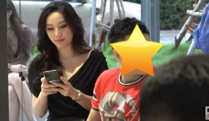 Loạt ảnh chụp lén Bảo Thy lan truyền rộng rãi, nhan sắc khác một trời một vực với trên truyền hình-1