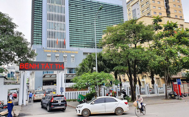 Khởi tố Kế toán trưởng CDC Hà Nội liên quan vụ nâng khống giá máy xét nghiệm Covid-19-1