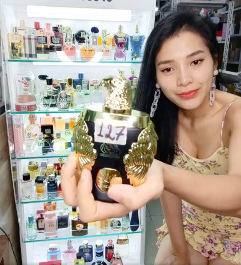 Phương Trinh Jolie lên tiếng vụ bị tố bán nước hoa fake giá đắt, đáp trả chỉ trích vướng phốt vẫn livestream chốt đơn”-1