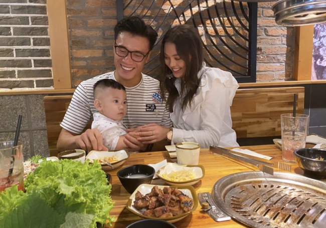 Cuối cùng thì thủ môn quốc dân Bùi Tiến Dũng cũng đã xác nhận hẹn hò bạn gái 10x người ngoại quốc-3