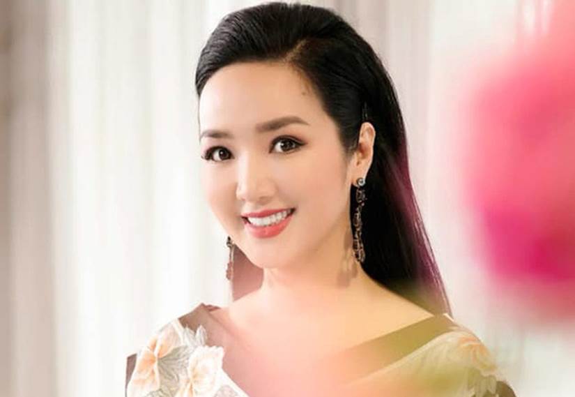 Cuộc sống siêu giàu của hoa hậu giữ vương miện suốt 28 năm-1