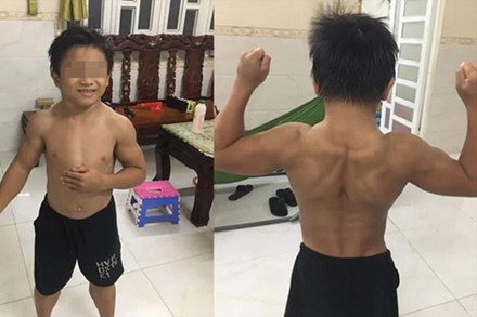 Cậu bé 10 tuổi người Việt không tập luyện vẫn cuồn cuộn cơ bắp '6 múi'