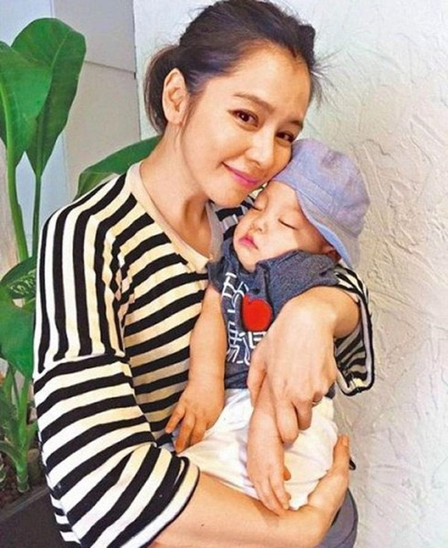 Đời ngang trái của Nữ thần phim nóng” hàng đầu Cbiz: Bị Ngô Kỳ Long chia tay bẽ bàng vì quá khứ không trong sạch-9