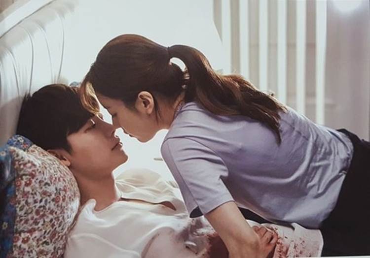 Đi công tác về nhảy bổ vào chồng, anh túm chặt quần chạy trốn, tôi trợn trừng nhìn hiện trạng-2