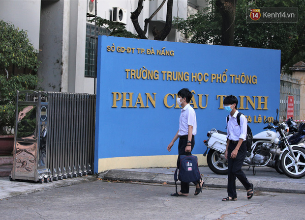 Thi tốt nghiệp THPT Quốc gia đợt 2: 26.000 sĩ tử bước vào môn Ngữ văn-2