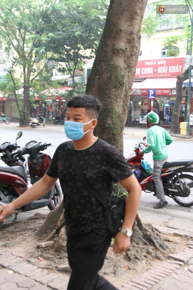 Thi tốt nghiệp THPT Quốc gia đợt 2: 26.000 sĩ tử bước vào môn Ngữ văn-16