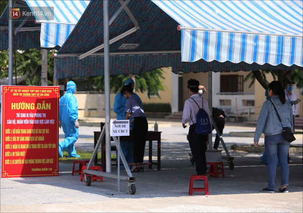 Điểm thi tốt nghiệp THPT có 1 không 2”: Giám thị mặc đồ bảo hộ, coi thi xong phải tự cách ly, bài thi sẽ được khử khuẩn-14