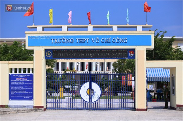 Điểm thi tốt nghiệp THPT có 1 không 2”: Giám thị mặc đồ bảo hộ, coi thi xong phải tự cách ly, bài thi sẽ được khử khuẩn-18