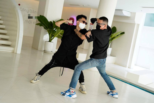 Cuối cùng Wowy đã tự công khai khoảnh khắc choảng nhau” với Rhymastic ở hậu trường Rap Việt-1