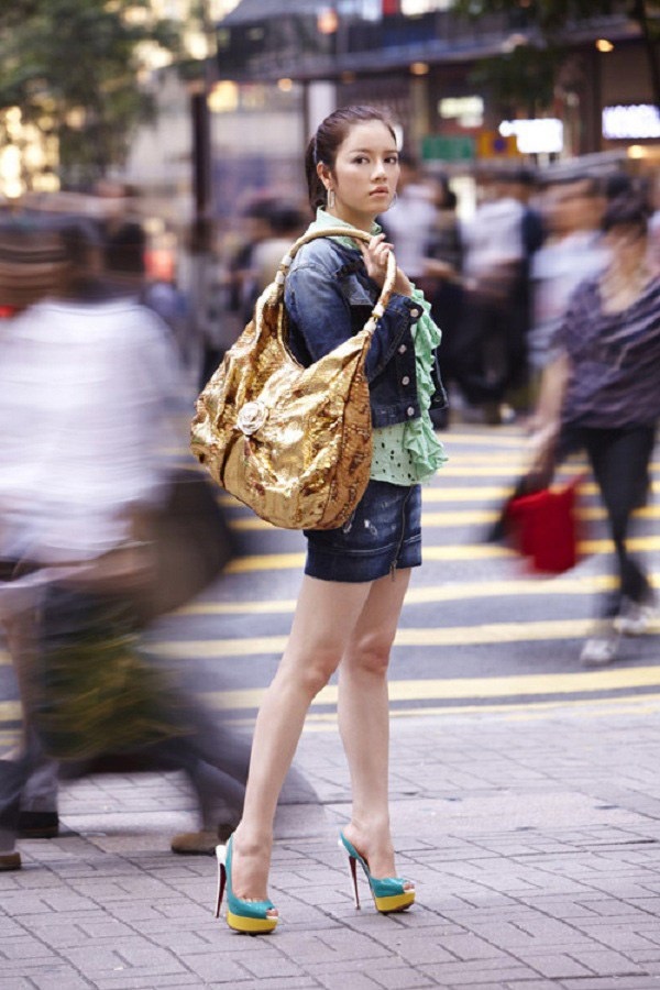 Chỉ vì mắc lỗi chọn túi xách, sao Việt trông kém sang đi vài phần dù xài hàng hiệu-4