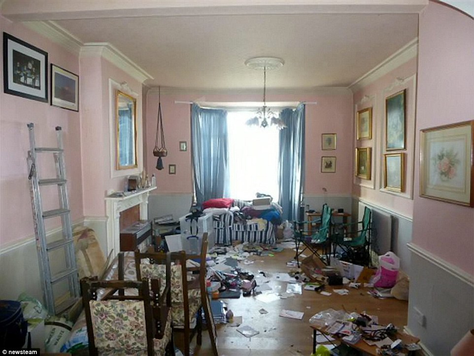 Nhà cửa bừa bộn cũng khiến tài lộc giảm sút, đau ốm triền miên, nếu còn ở dơ thì không thầy phong thủy nào cứu nổi bạn-3