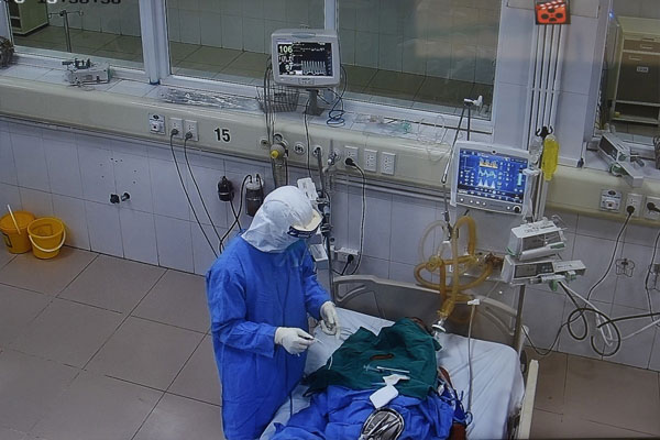 Bệnh nhân Covid-19 mới ở Hải Dương đang rất nặng, thở máy ngay khi nhập viện-1
