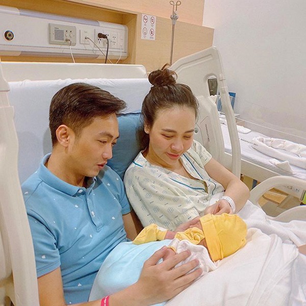 Bóc giá 4 chiếc túi Chanel tí hon mà Cường Đô La nhắm cho con gái cưng Suchin-1