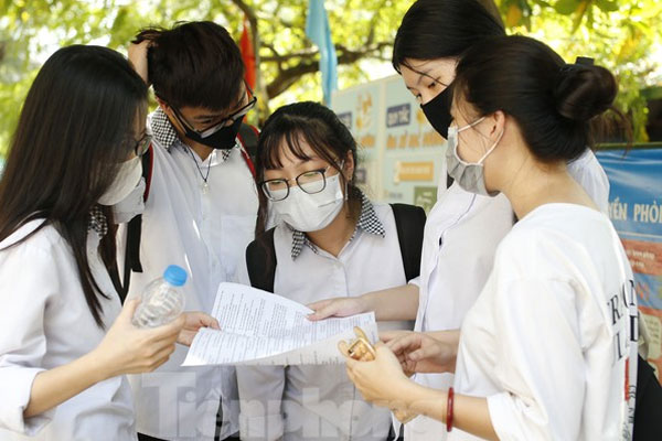 Ngày thi thứ 2 kỳ thi tốt nghiệp THPT đợt 2: Thí sinh tiếp tục thi môn tổ hợp-14