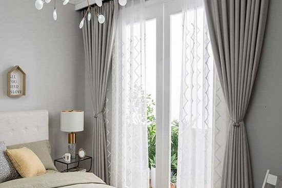 Treo rèm cửa đúng phong thủy, vận hạn tự qua, phúc lộc tự đến