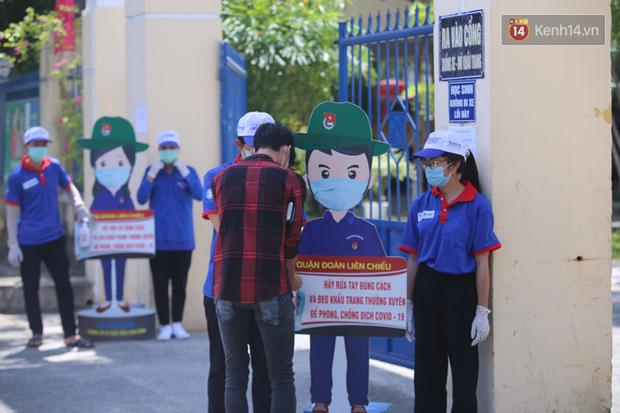 Ngày thi thứ 2 kỳ thi tốt nghiệp THPT đợt 2: Thí sinh tiếp tục thi môn tổ hợp-4