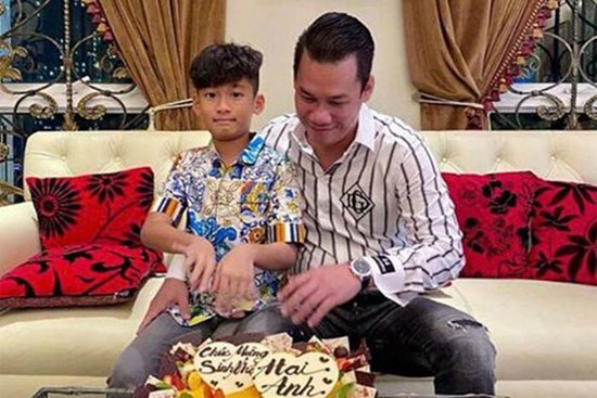 Chồng Lệ Quyên mừng sinh nhật một mình cùng con, nhạc sĩ Lê Quang 'còm lạ' dấy lên nghi vấn hôn nhân cặp đôi tan vỡ