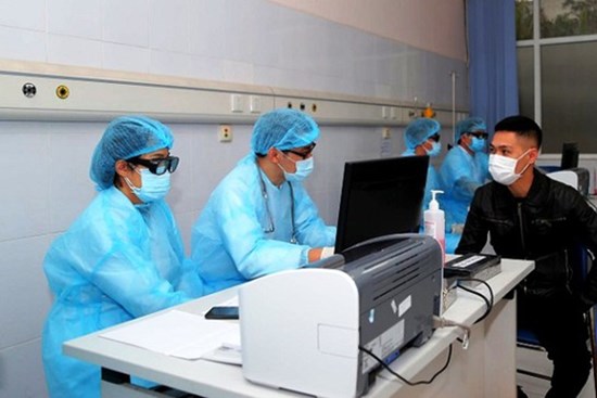 12h trôi qua không có ca mắc mới COVID-19, có 10 trường hợp có tiên lượng rất nặng và nguy kịch