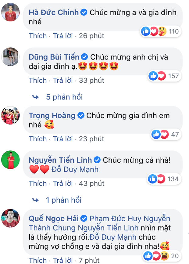Dàn sao tuyển Việt Nam thi nhau chúc mừng Duy Mạnh lên chức, bố Quỳnh Anh cũng khoe ảnh bế cháu đầy hạnh phúc-3