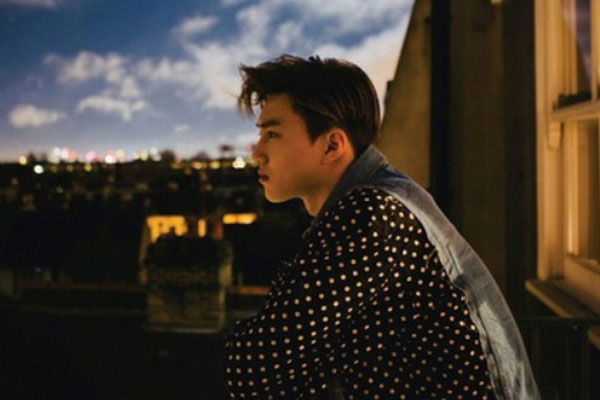 Anh em đồng nghiệp rủ đi karaoke tay vịn, tôi sốc nặng khi thấy người con gái mặc váy ngắn cũn cỡn bước vào-2