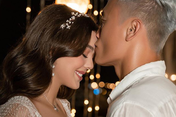 Bức ảnh tiết lộ Dũng gôn và bạn gái 2k đã hẹn hò từ lâu, còn dẫn ra mắt hội bạn cực thoải mái-3