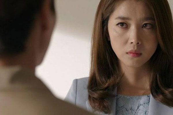 Mẹ chồng cay mắt khi bắt gặp con dâu ngoan hiền trong nhà nghỉ-2