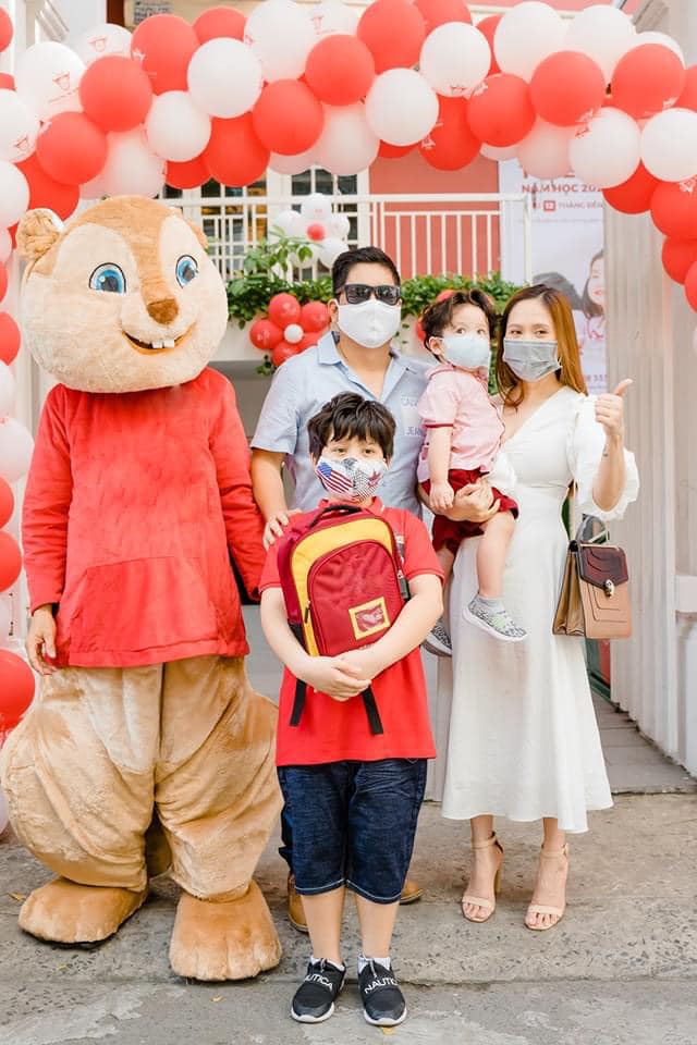 Con trai Đức Thịnh - Thanh Thúy khóc nức nở ngày đầu tiên đi mẫu giáo-3