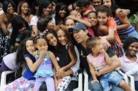 Vụ việc chấn động Brazil: Nữ nghị sĩ nổi tiếng với lòng bác ái nhận nuôi hàng chục đứa trẻ, bị cáo buộc giết chồng, bóc trần vỏ bọc hoàn hảo bấy lâu nay