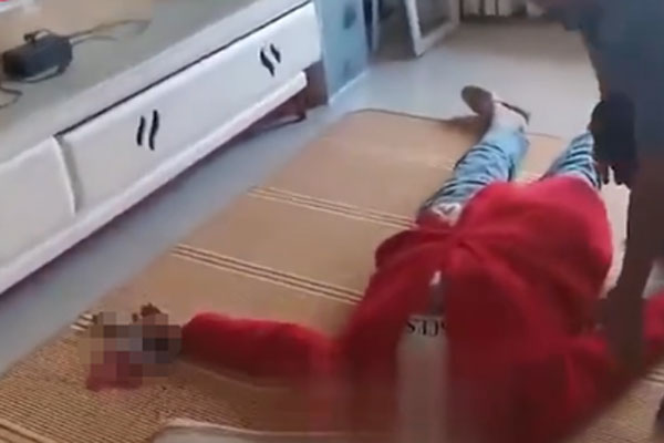 Ngày khai giảng đã qua mà cậu nhóc này vẫn làm mưa làm gió MXH vì biểu cảm cực lạ, nhiều người còn đoán được tương lai tóm gọn trong 2 chữ-2