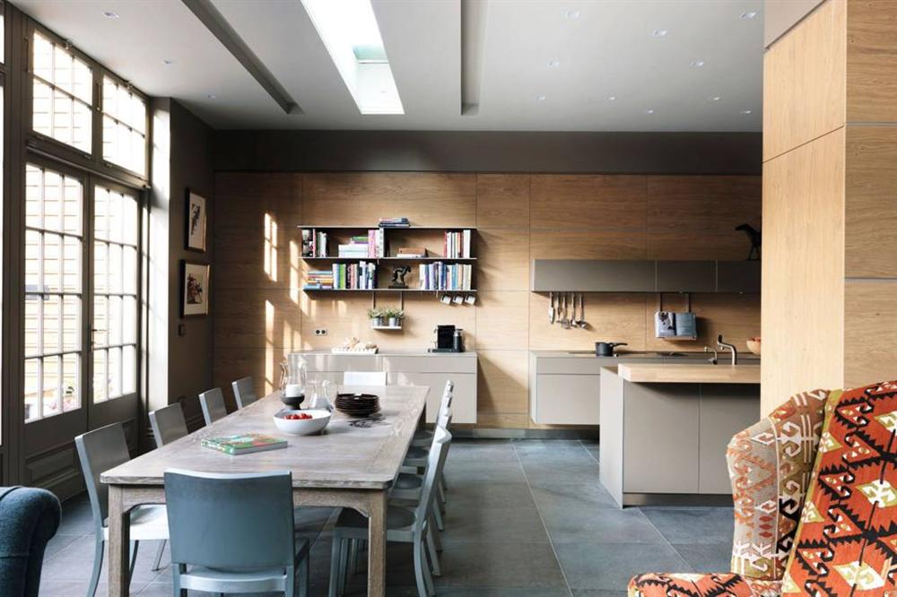 Những mẫu nhà bếp đẹp, ấn tượng và sang trọng với cách bài trí thông minh-34